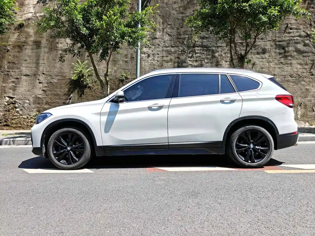 BMW X1 2020 — фото 17
