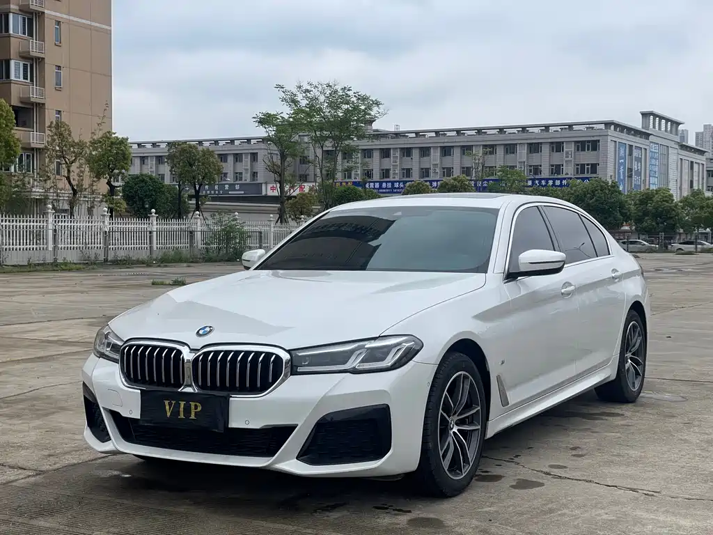 BMW 5 Series 2023