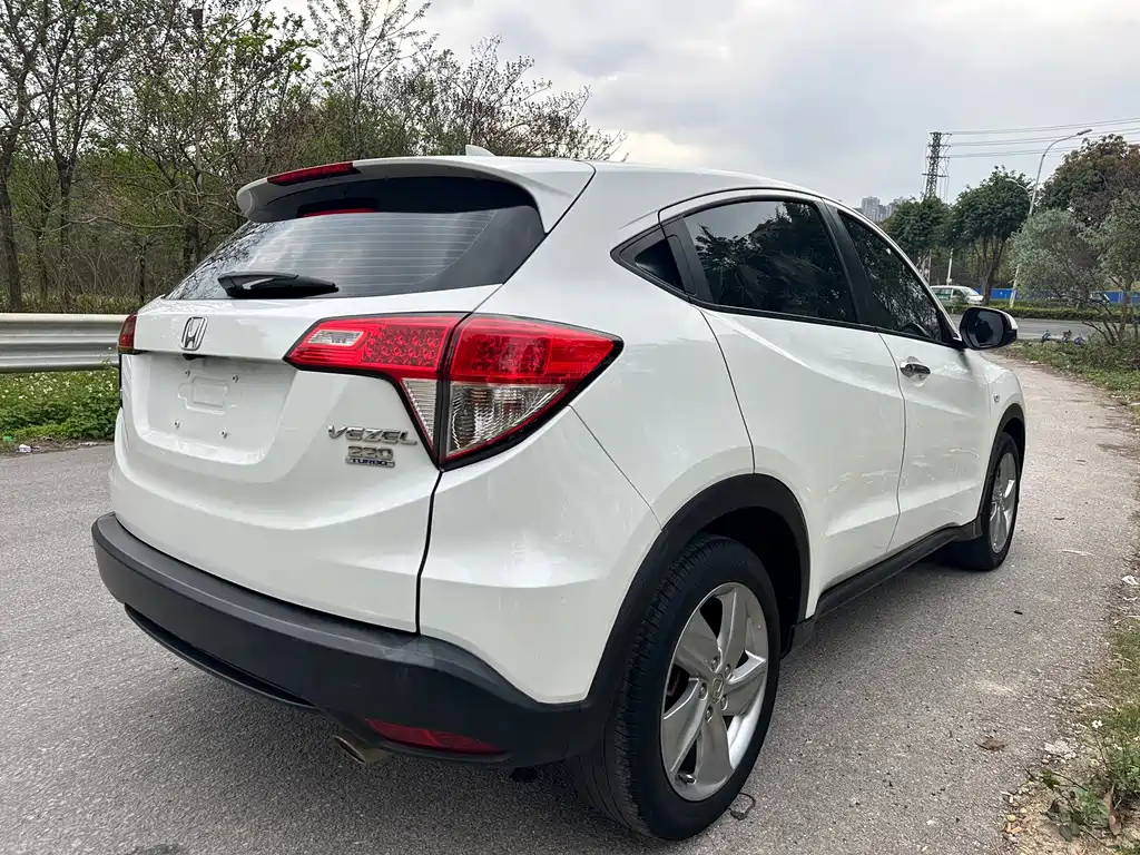Honda Vezel 2022 — фото 4