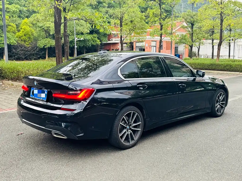 BMW 3 Series 2021