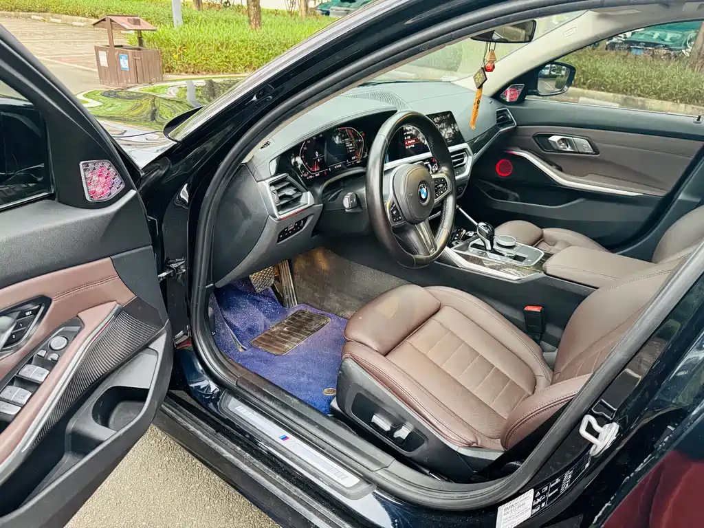 BMW 3 Series 2021