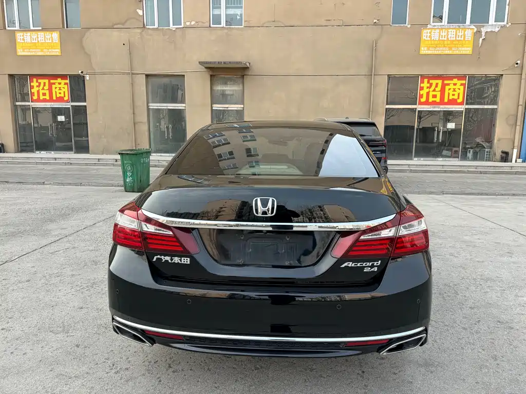 Honda Accord 2016 — фото 16