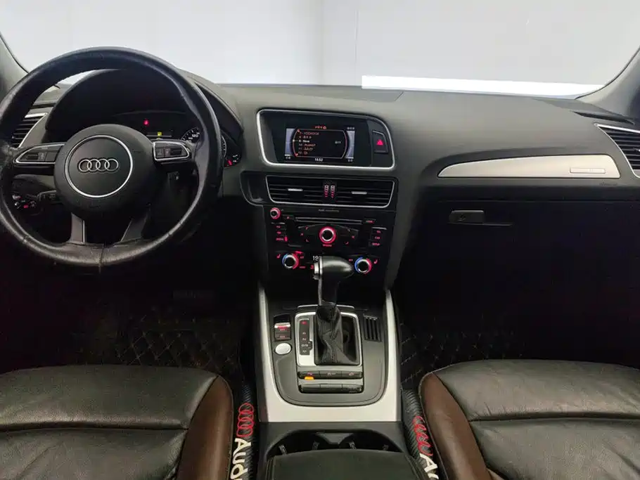 Audi Q5 2018 — фото 12
