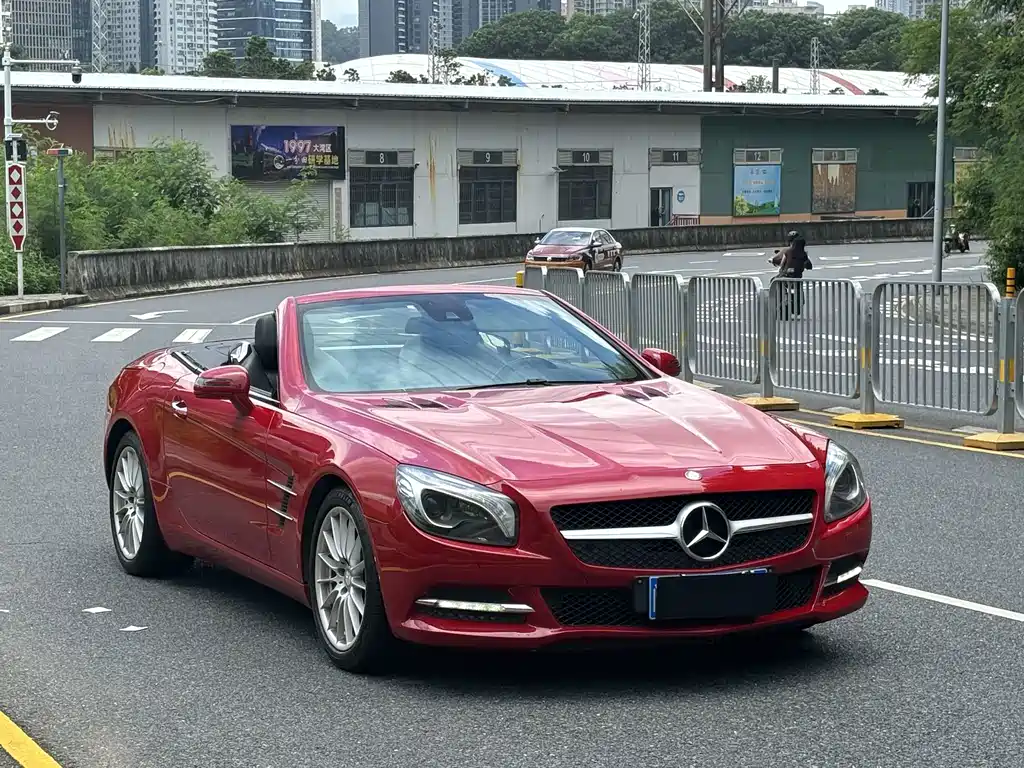 Mercedes-Benz SL-Class 2016 — фото 18