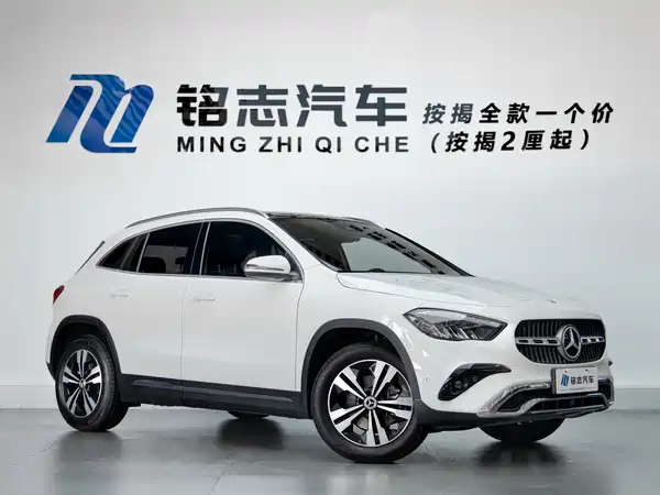 Mercedes-Benz GLA 2024
