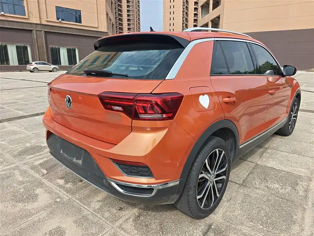 Volkswagen T-Roc 2019 — фото 5