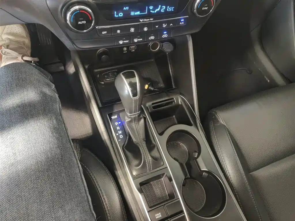 Hyundai Tucson 2017 — фото 10