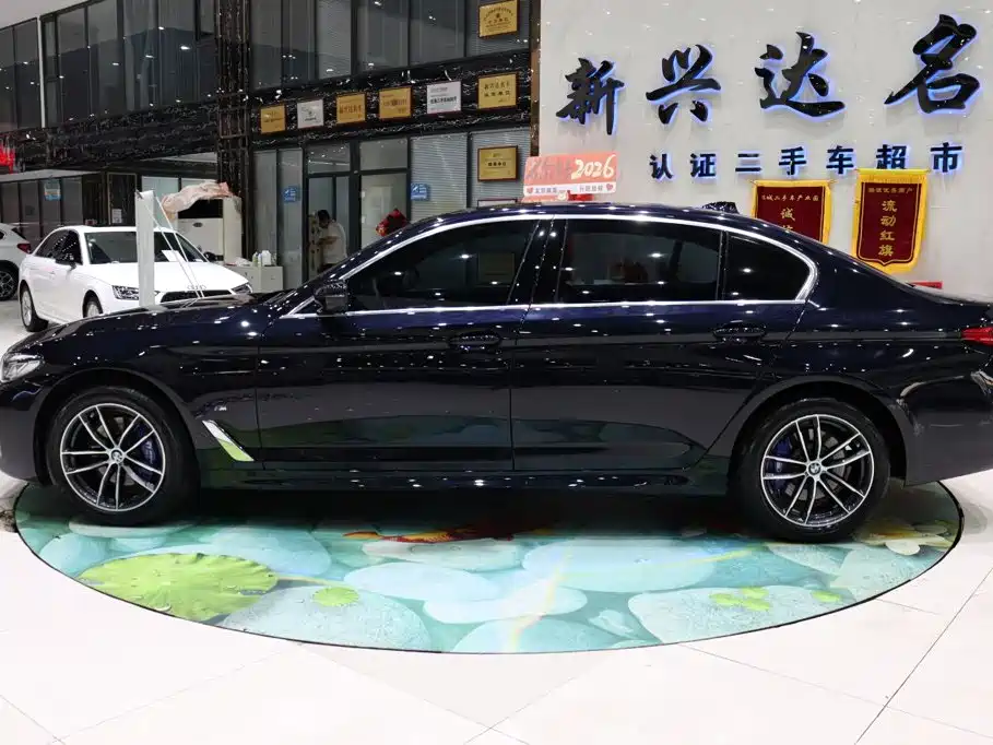 BMW 5 Series 2023