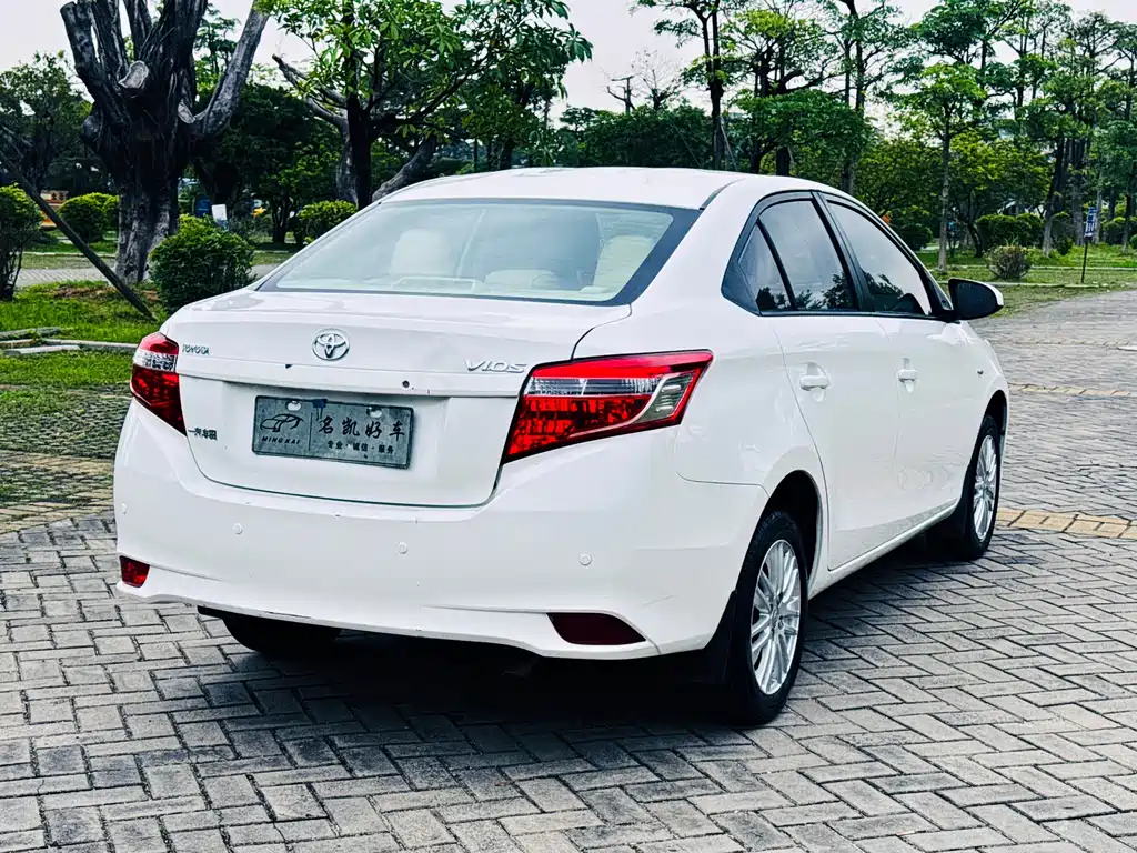 Toyota Vios 2016 — фото 7