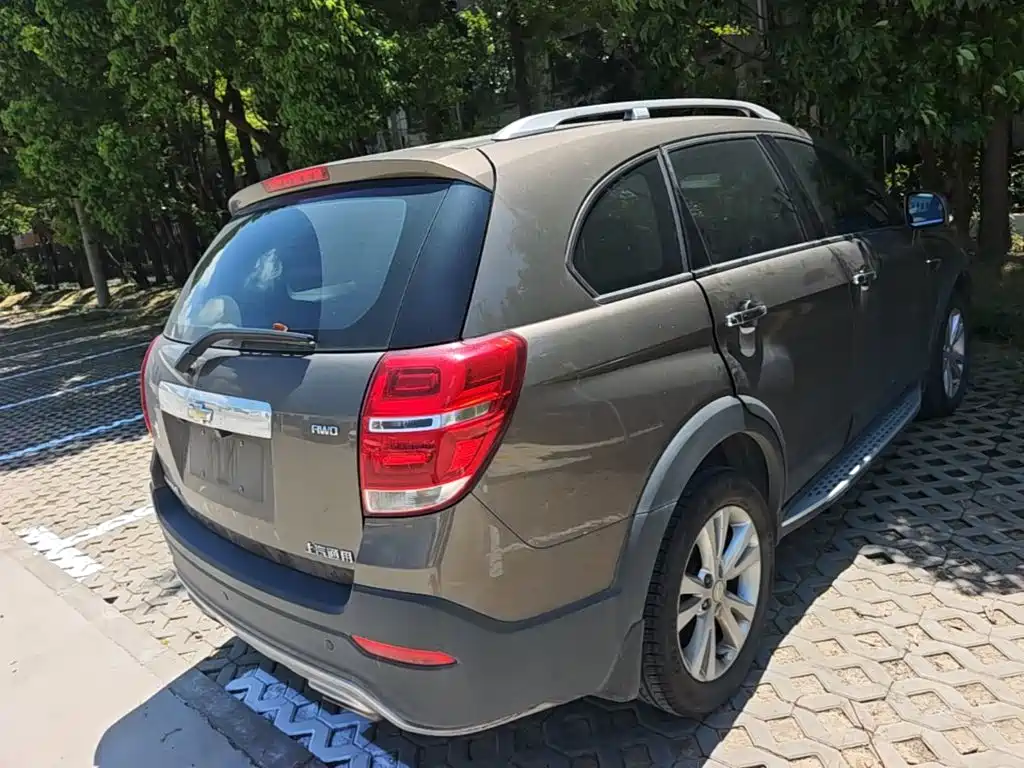 Chevrolet Captiva 2017 — фото 10