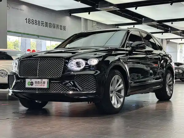 Bentley Bentayga Plug-In Hybrid 2021