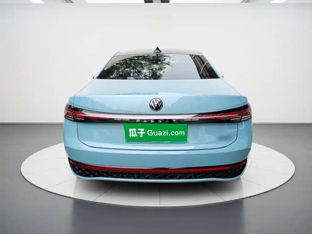 Volkswagen Passat 2024