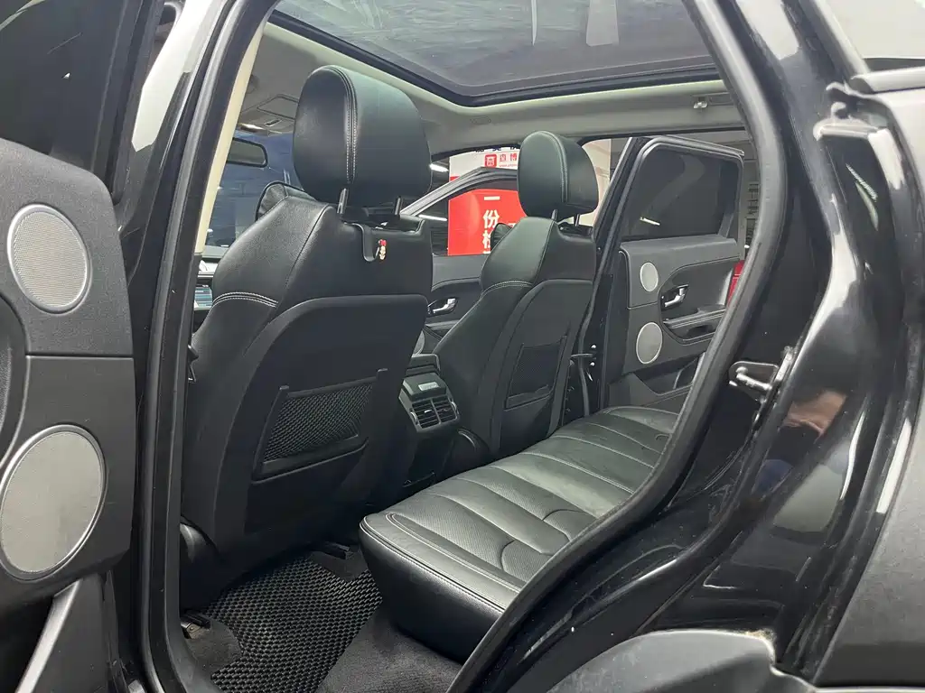 Land Rover Range Rover Evoque 2015 — фото 19
