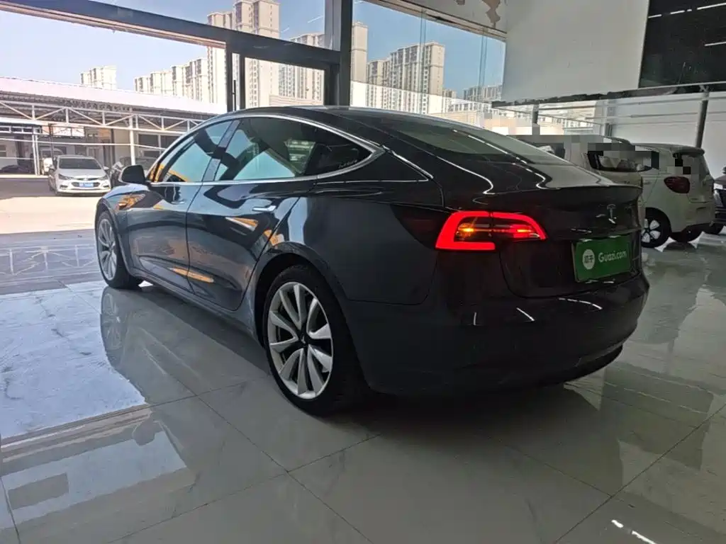 Tesla Model 3 2019 — фото 5