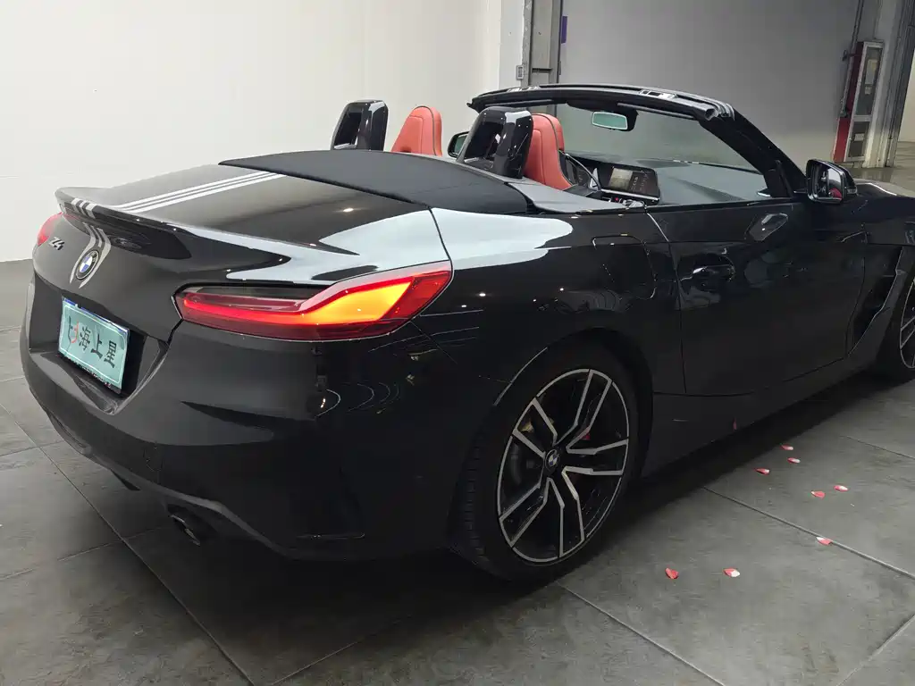 BMW Z4 2020 — фото 10