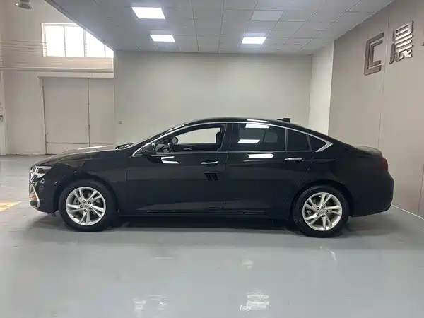 Buick Regal 2024