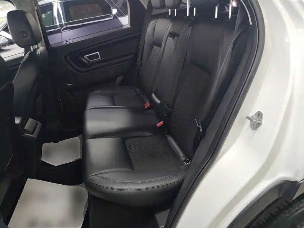 Land Rover Discovery Sport 2018 — фото 17