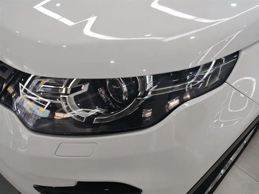 Land Rover Discovery Sport 2018 — фото 24