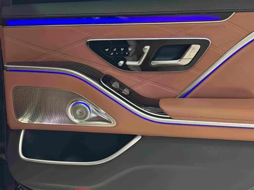 Mercedes-Benz Maybach S-Class 2023 — фото 11