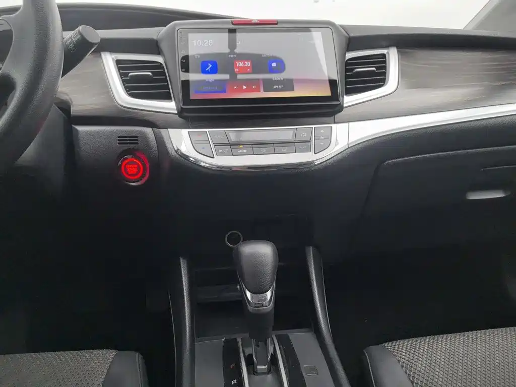 Honda Jade 2017 — фото 12