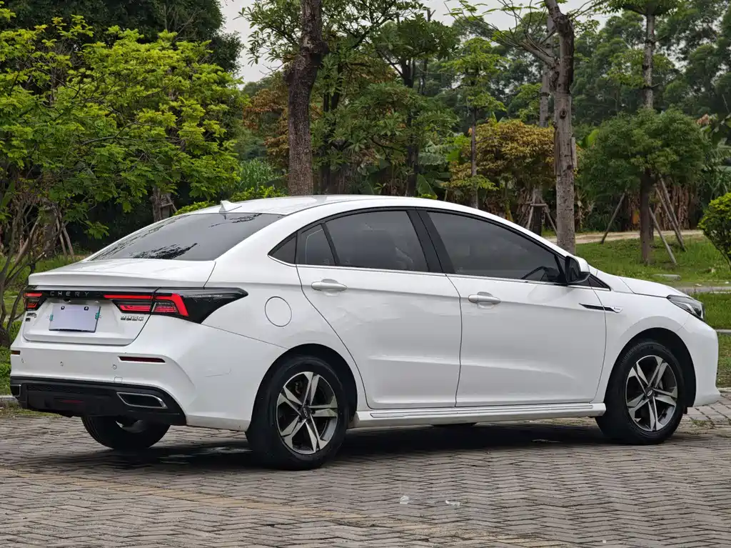 Chery Arrizo 5 PLUS 2021 — фото 16