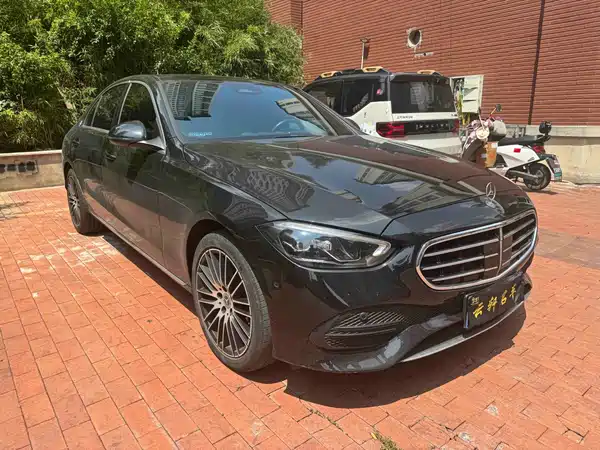 Mercedes-Benz C-Class 2022
