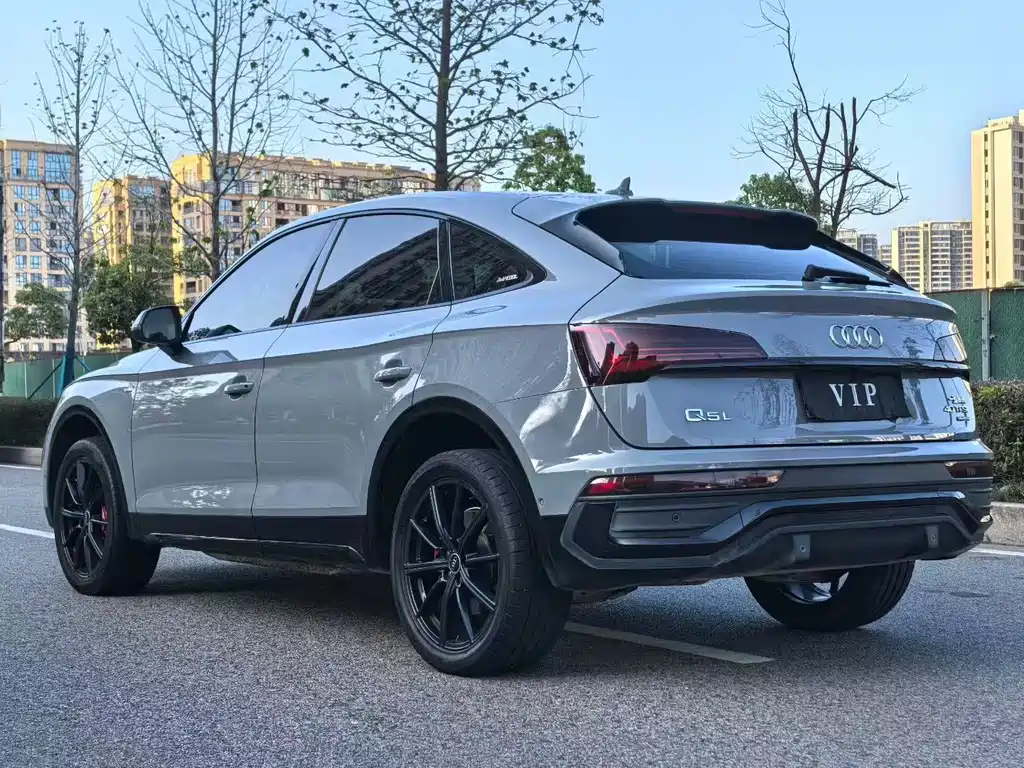 Audi Q5L Sportback 2021 — фото 7