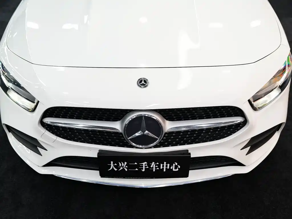 Mercedes-Benz A-Class 2019 — фото 2