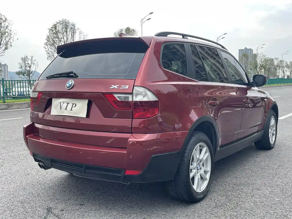 BMW X3 2010 — фото 9