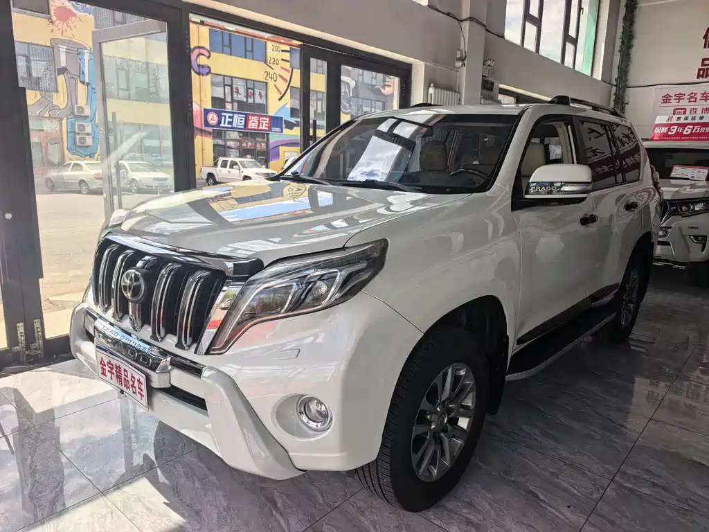 Toyota Prado 2017 — фото 2