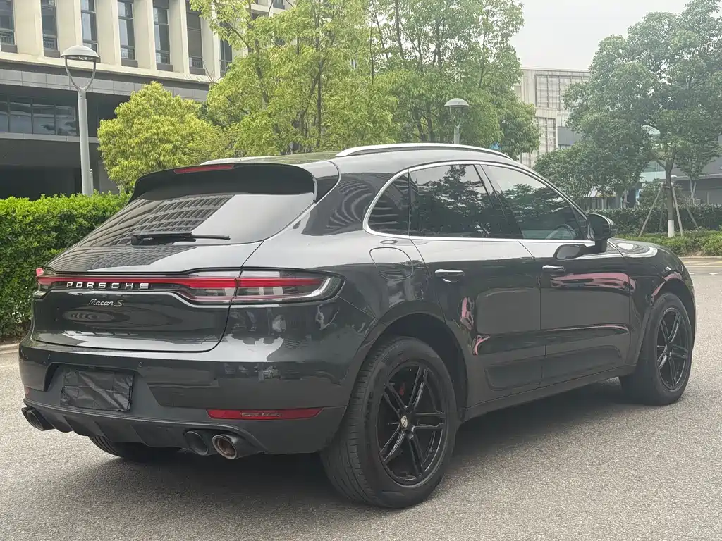 Porsche Macan 2021 — фото 24