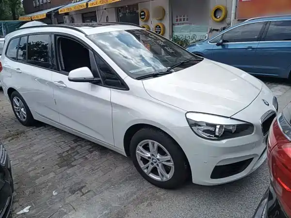 BMW 2 Series Wagon 2017