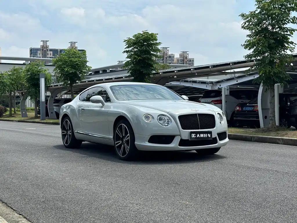 Bentley Continental 2013 — фото 3