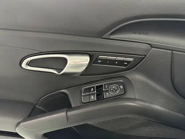 Porsche 718 2016