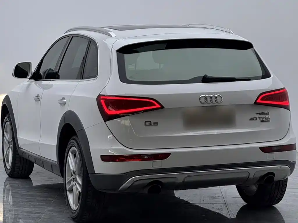 Audi Q5 2017 — фото 15