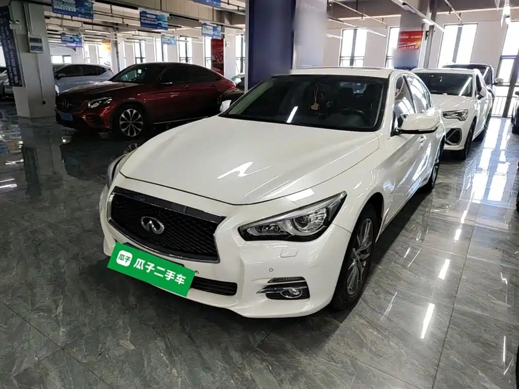 Infiniti Q50L 2015 — фото 2