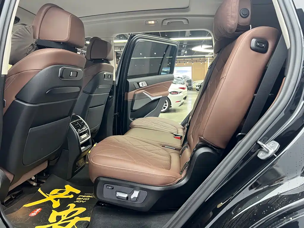 BMW X7 2023 — фото 12