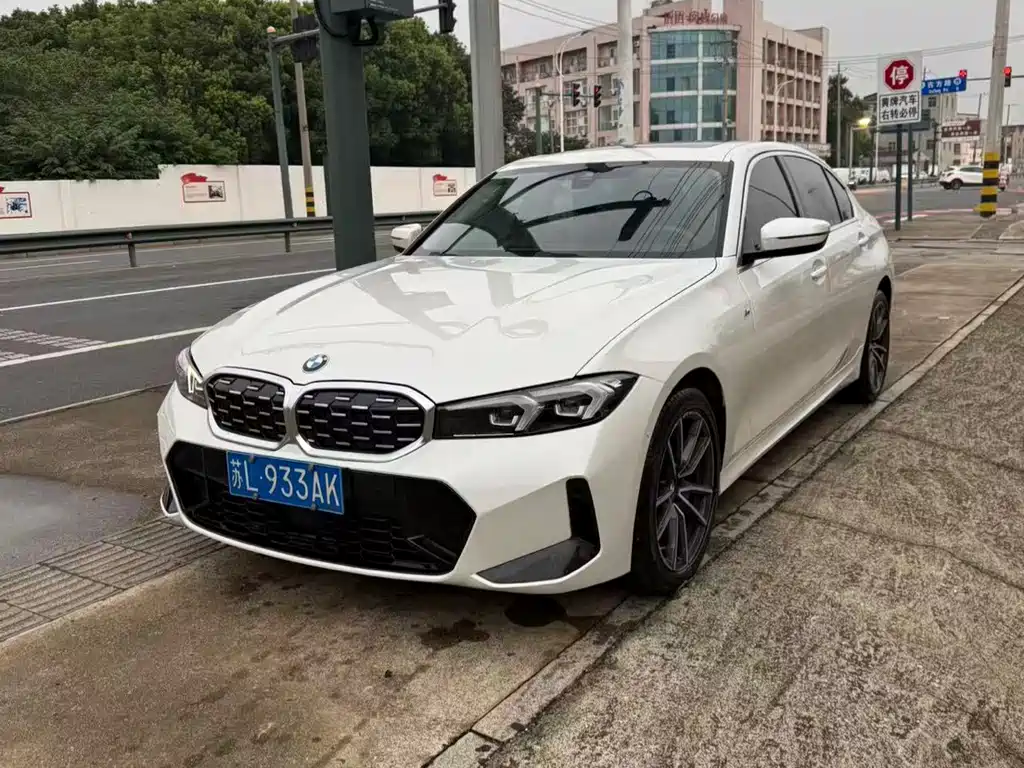 BMW 3 Series 2025