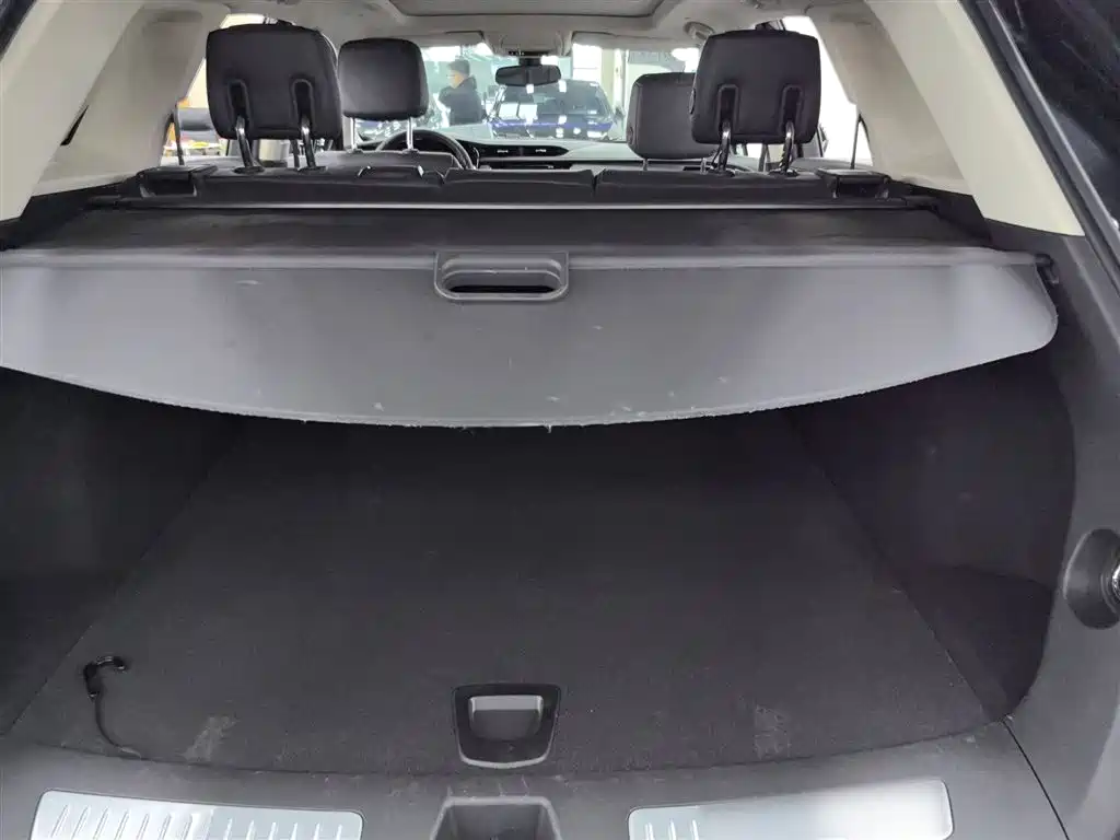 Cadillac XT5 2017 — фото 15