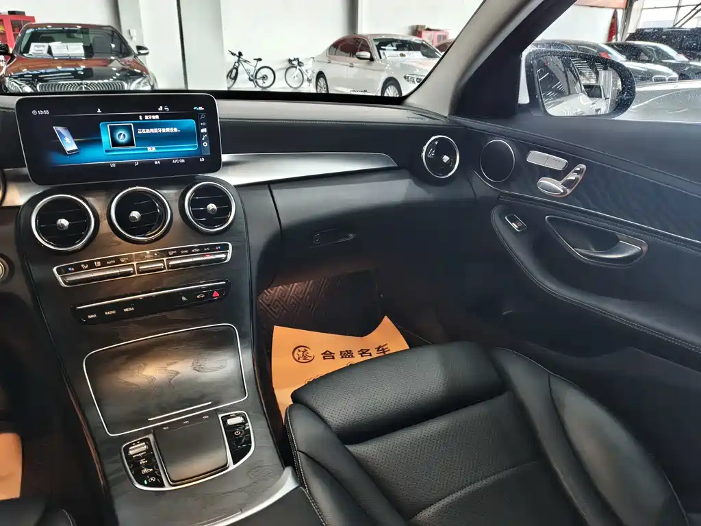 Mercedes-Benz C-Class 2019 — фото 13