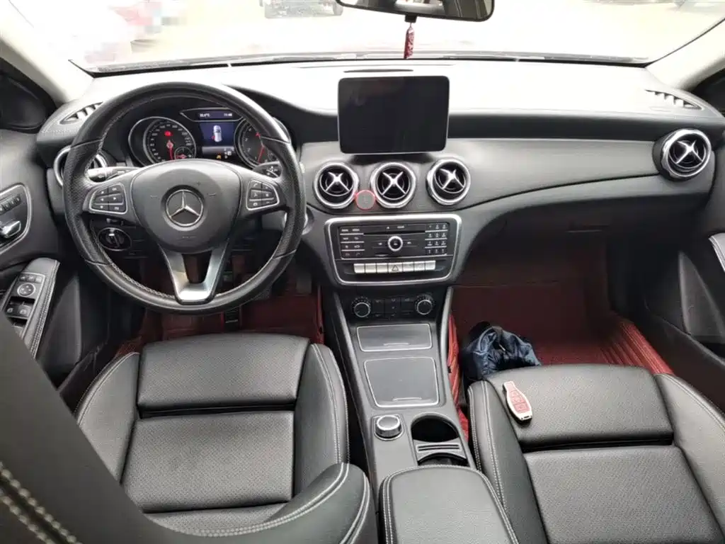 Mercedes-Benz GLA 2018 — фото 10