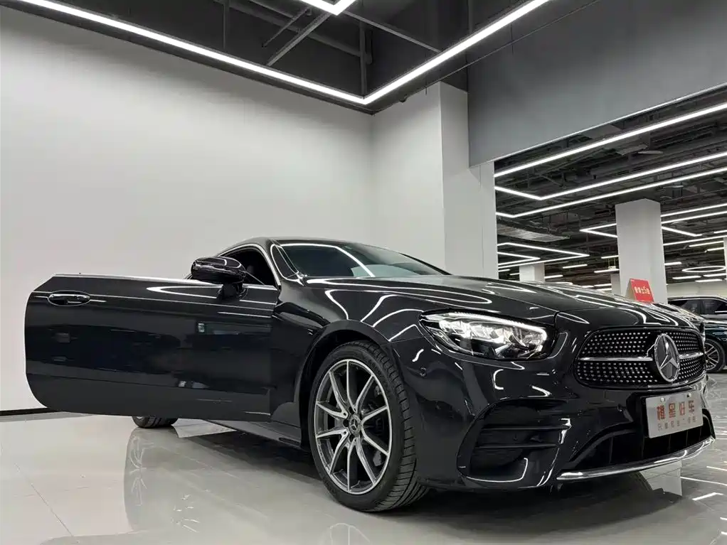 Mercedes-Benz E-Class 2024