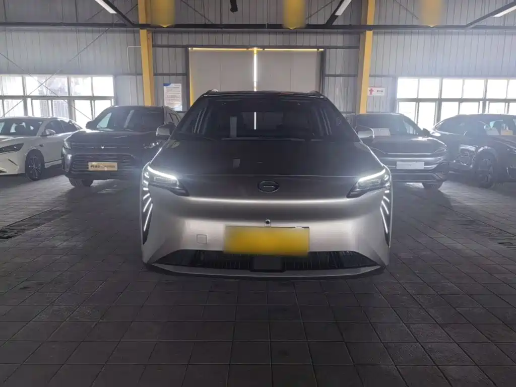Aion Y 2023