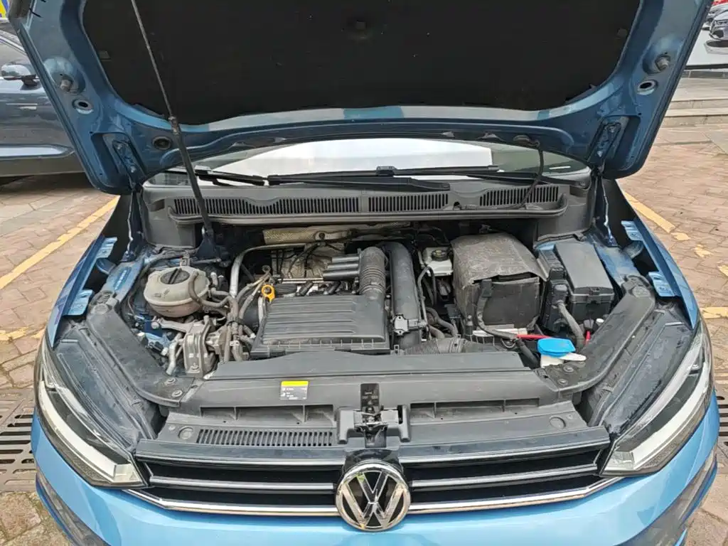 Volkswagen Touran 2018 — фото 20