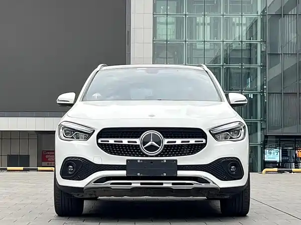 Mercedes-Benz GLA 2020