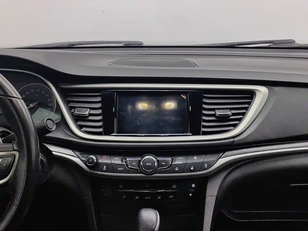 Buick Excelle GT 2019 — фото 12