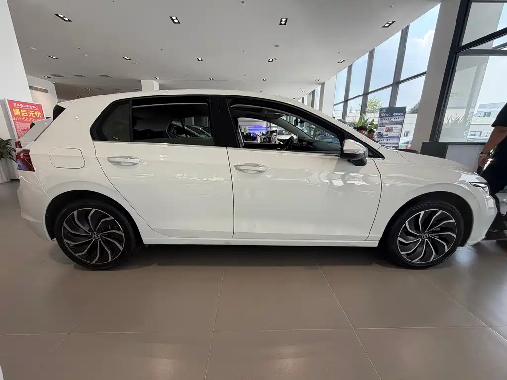 Volkswagen Golf 2022