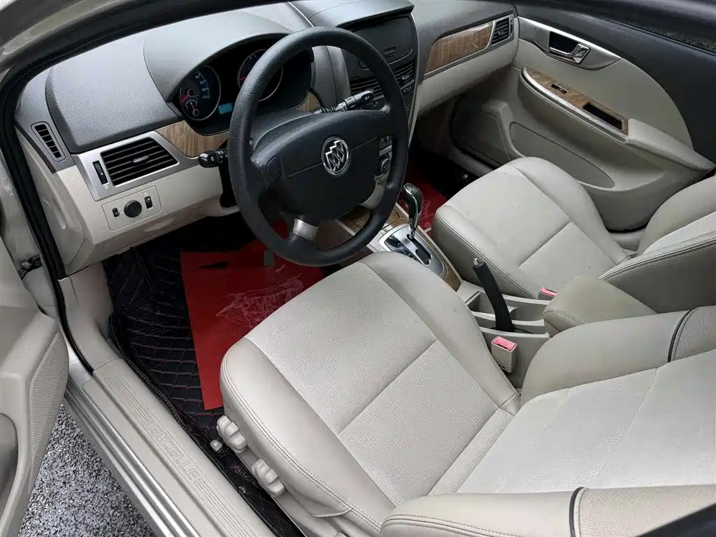 Buick Excelle 2015 — фото 6