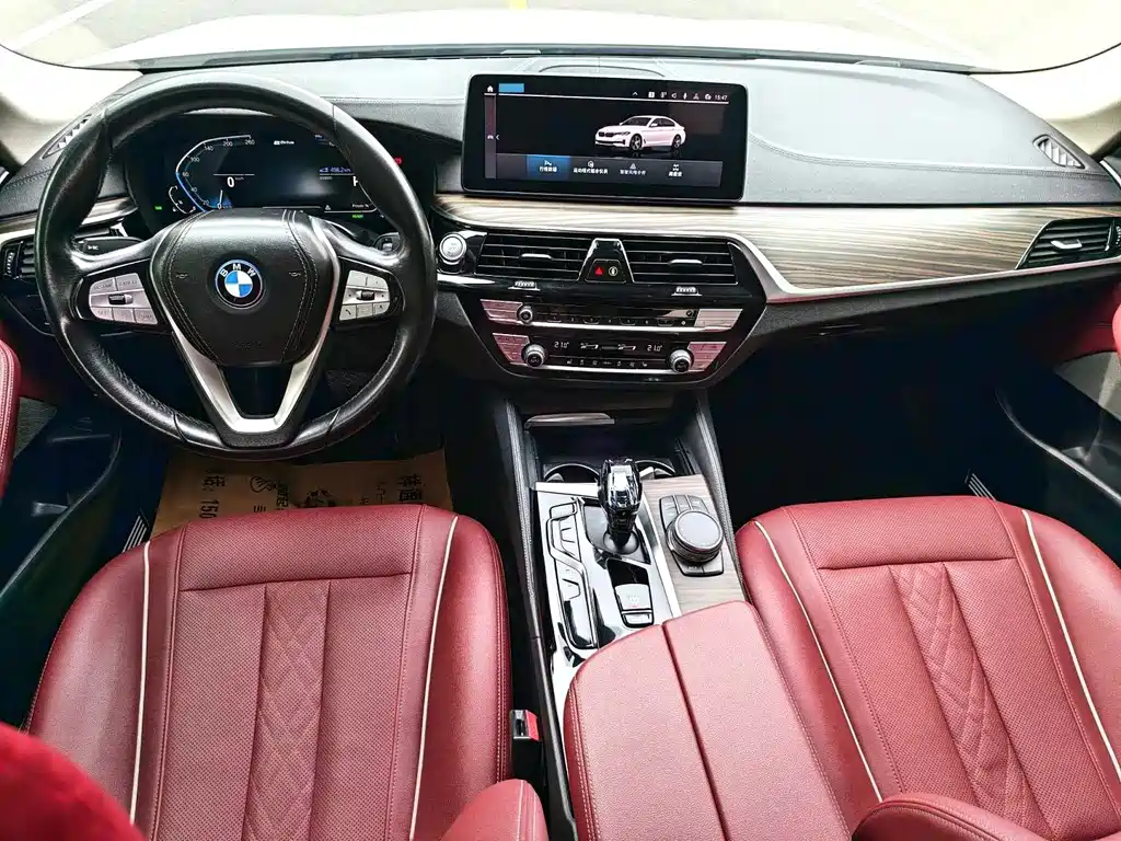 BMW 5 Series New Energy 2023 — фото 5