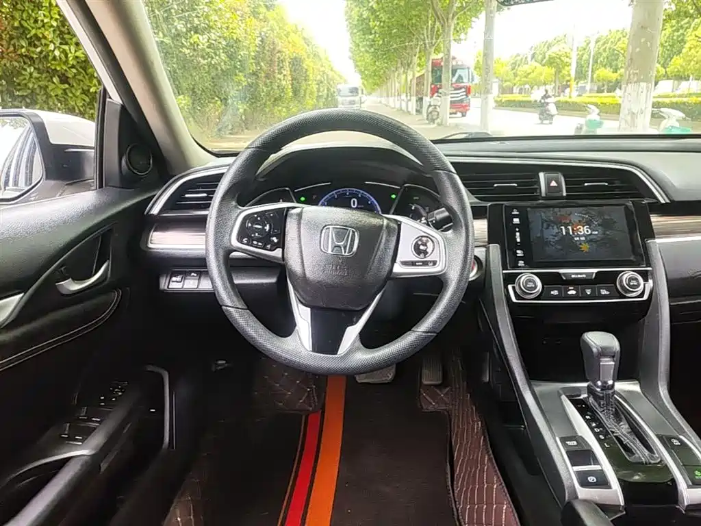 Honda Civic 2020 — фото 11